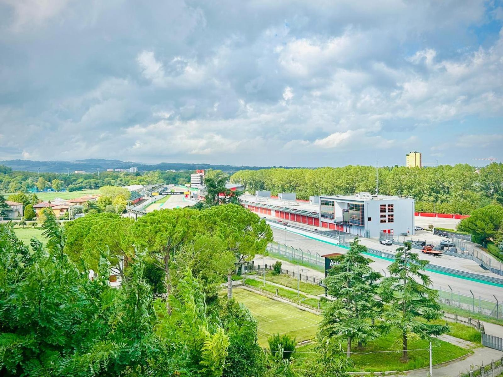 Smart Hotel Autodromo Ίμολα Εξωτερικό φωτογραφία